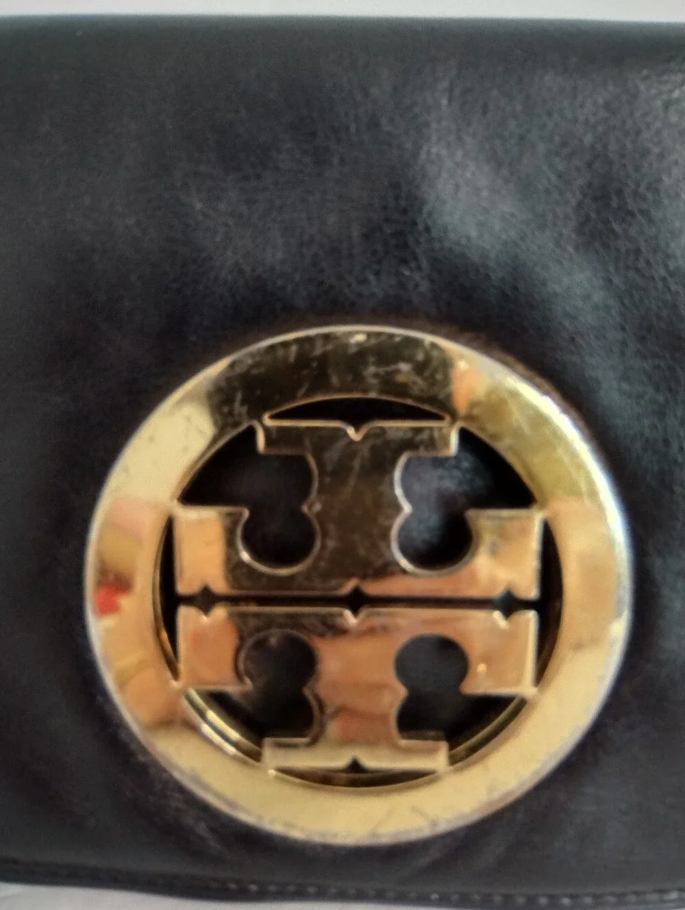Tory Burch Reva Clutch Bag Black Pebbled Leather Gold Medallion Indie Sleaze